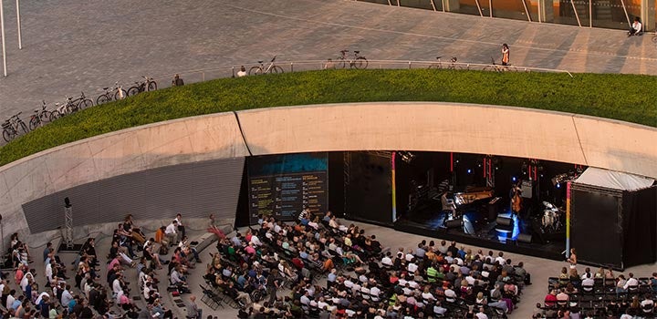 Mercedes-Benz of Seattle Sprinter in Seattle WA