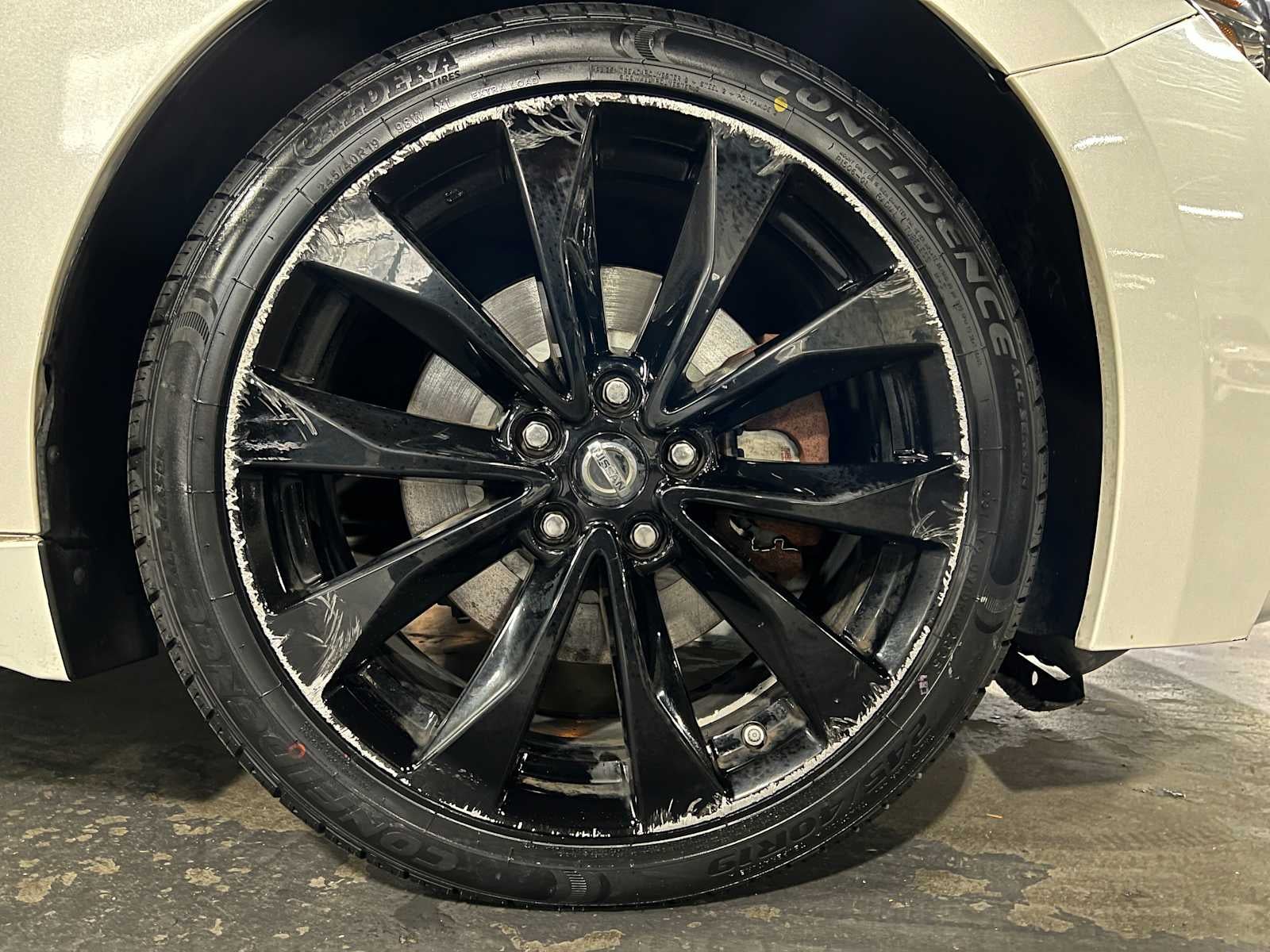 2017 Nissan Maxima SR