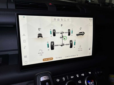 2025 Land Rover Defender X-Dynamic SE