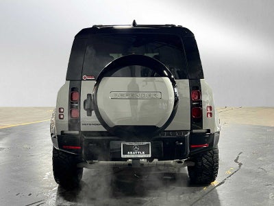 2025 Land Rover Defender X-Dynamic SE