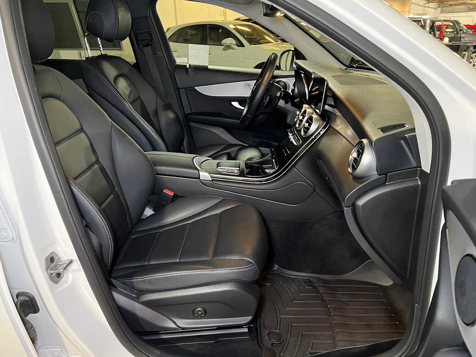 2022 Mercedes-Benz GLC GLC 300