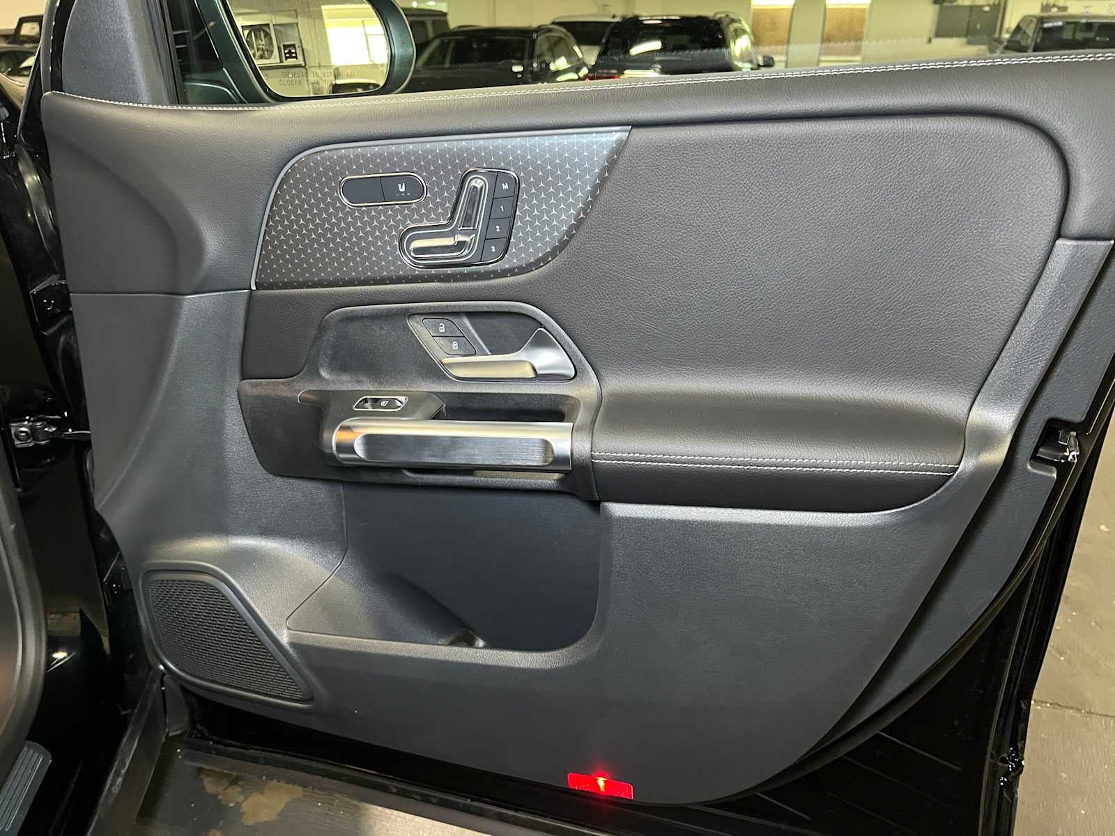 2025 Mercedes-Benz GLB GLB 250