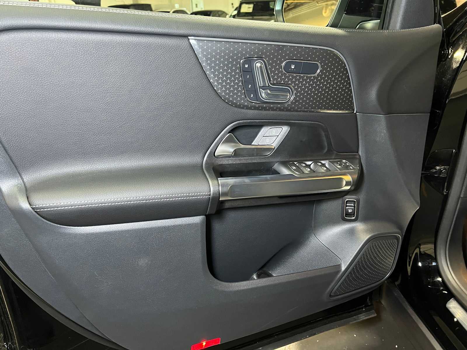 2025 Mercedes-Benz GLB GLB 250