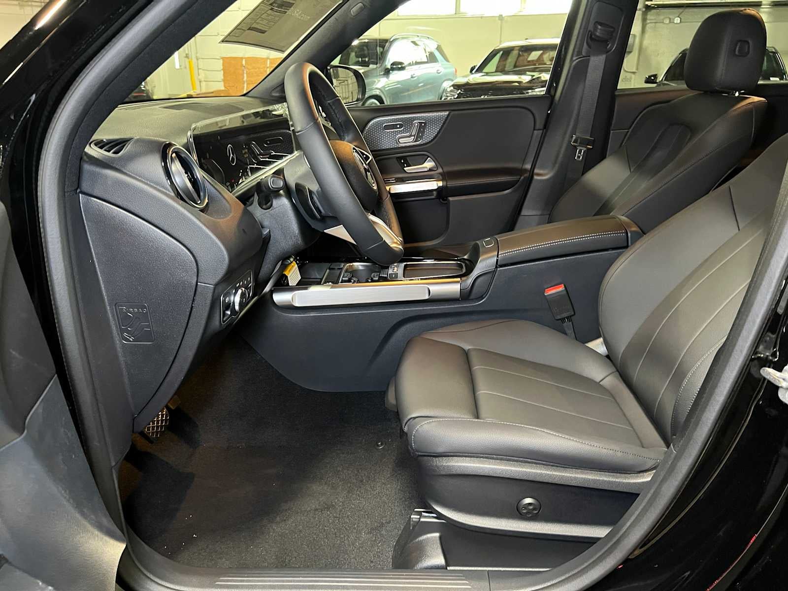 2025 Mercedes-Benz GLB GLB 250