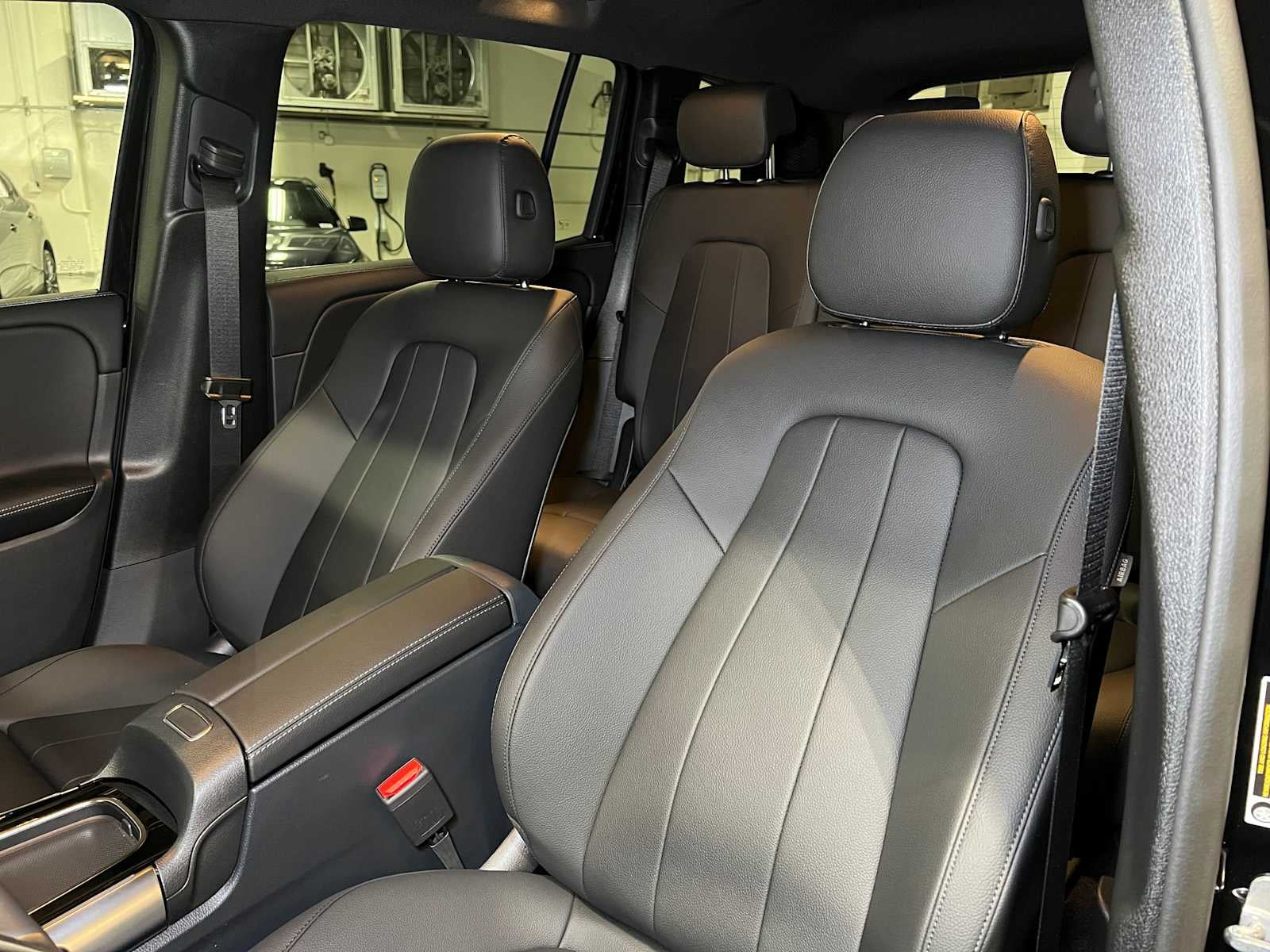 2025 Mercedes-Benz GLB GLB 250