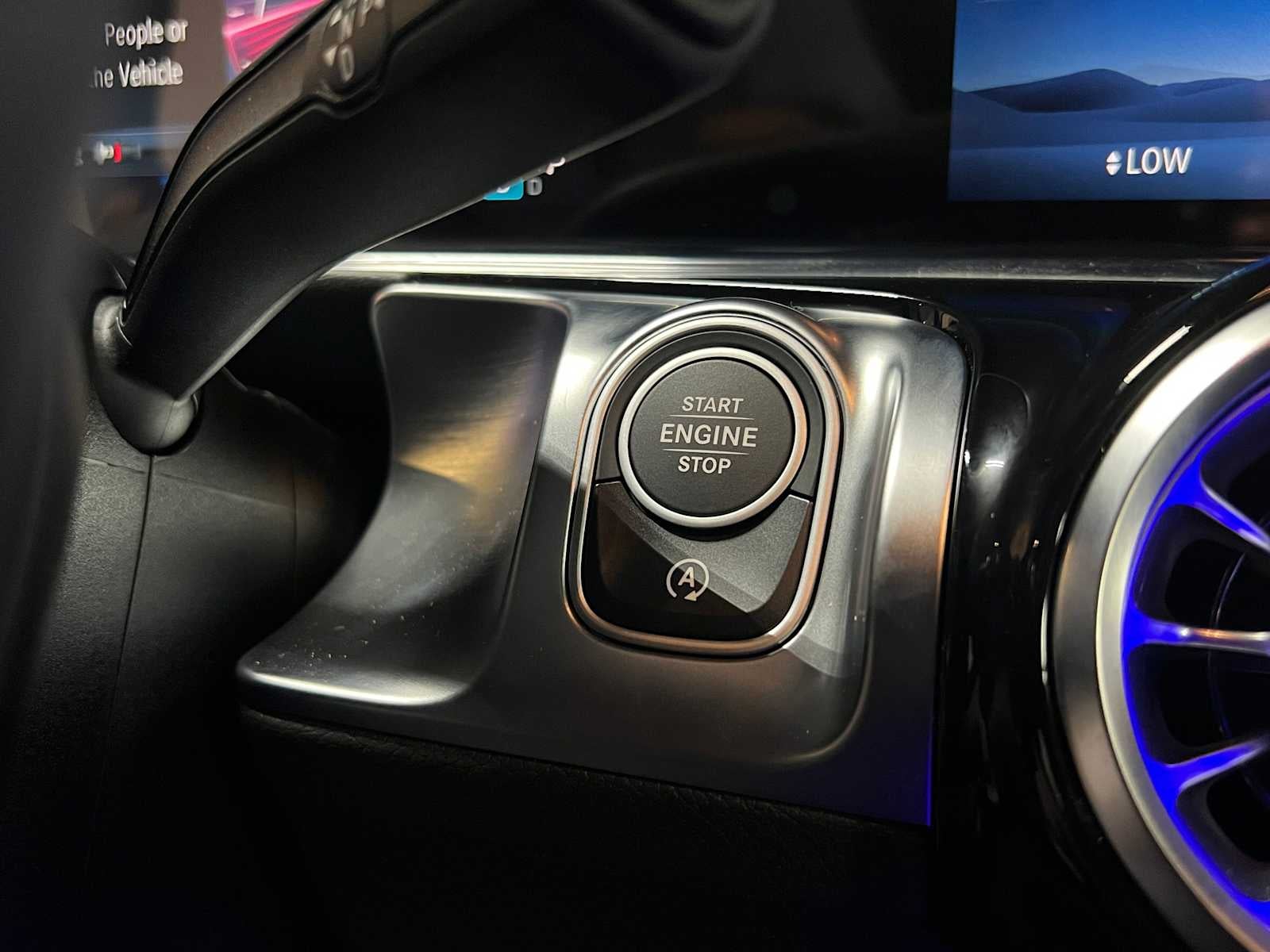 2025 Mercedes-Benz GLB GLB 250