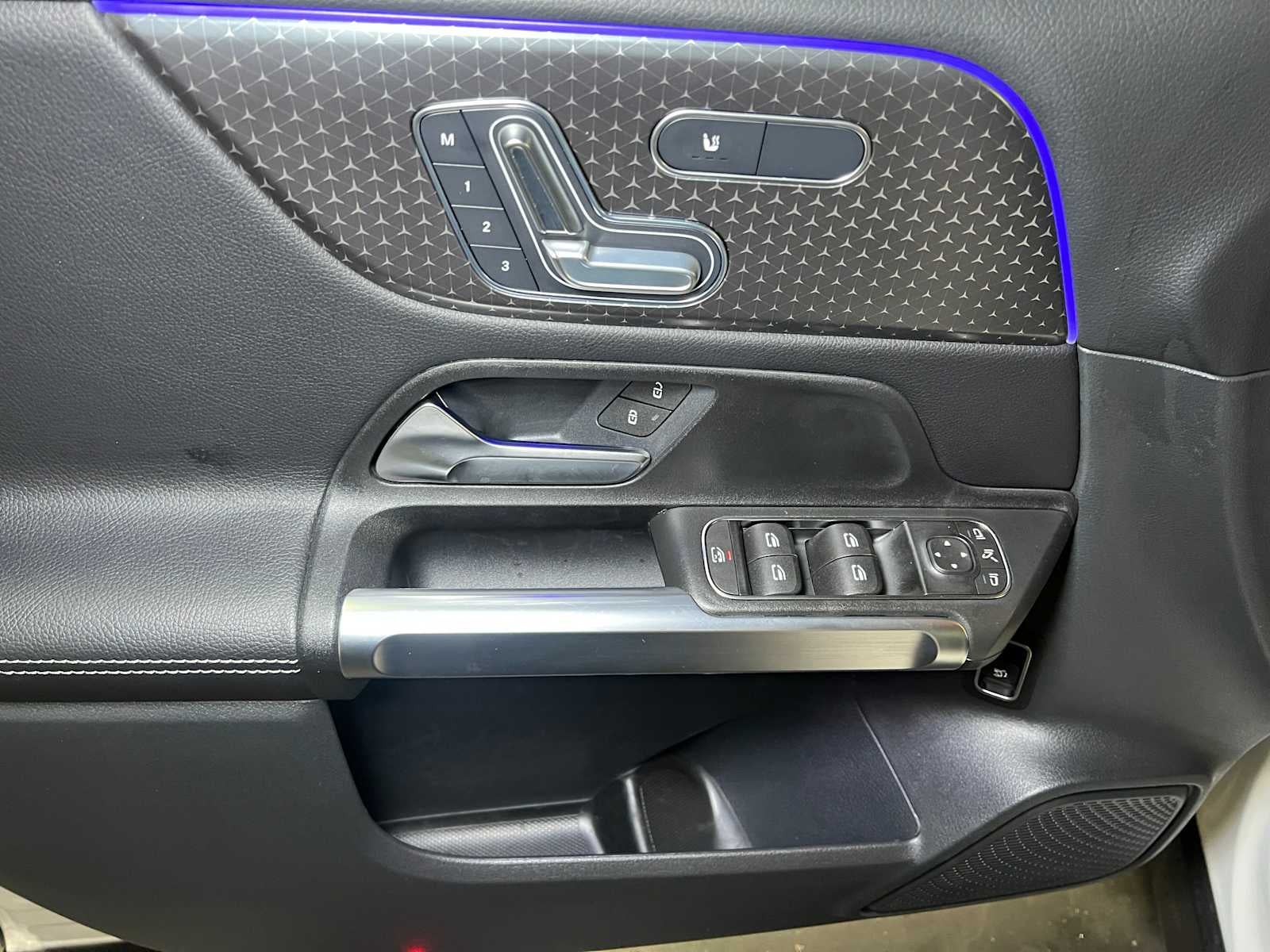 2025 Mercedes-Benz GLB GLB 250