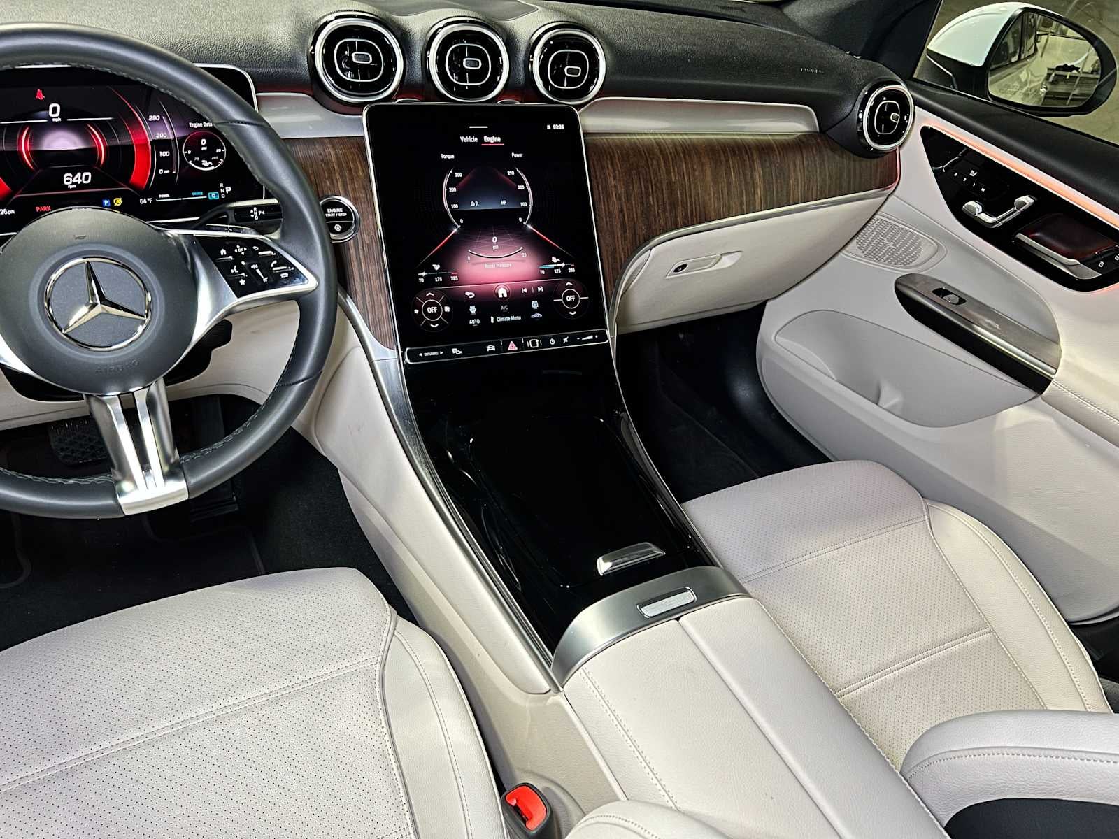 2025 Mercedes-Benz GLC GLC 300