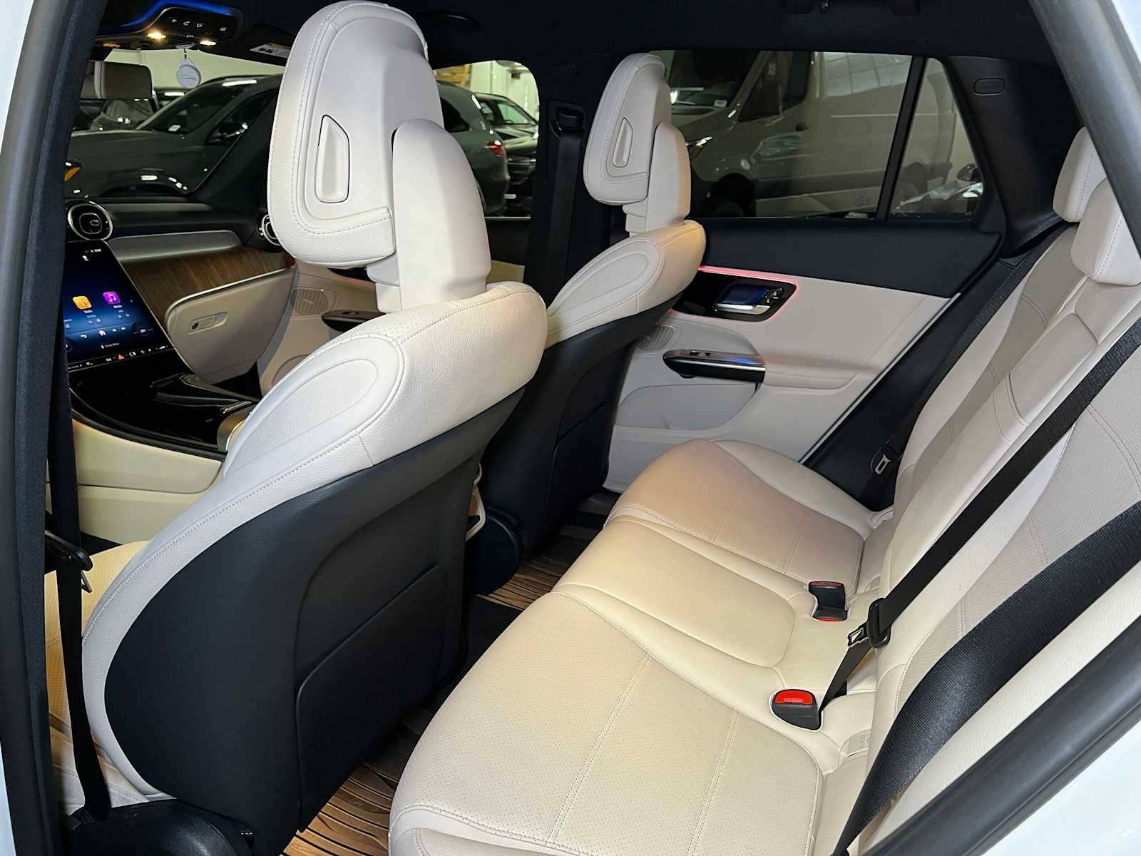 2025 Mercedes-Benz GLC GLC 300