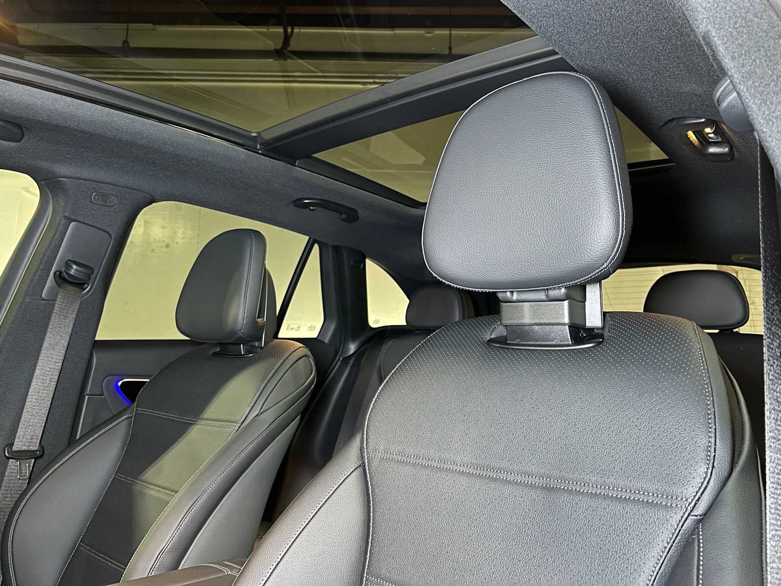 2025 Mercedes-Benz GLC GLC 300