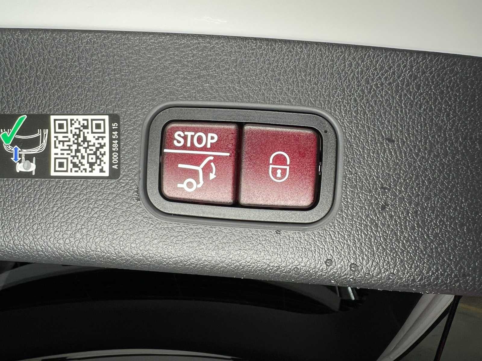 2025 Mercedes-Benz GLC GLC 300