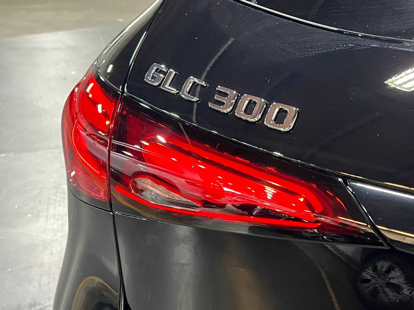 2025 Mercedes-Benz GLC GLC 300