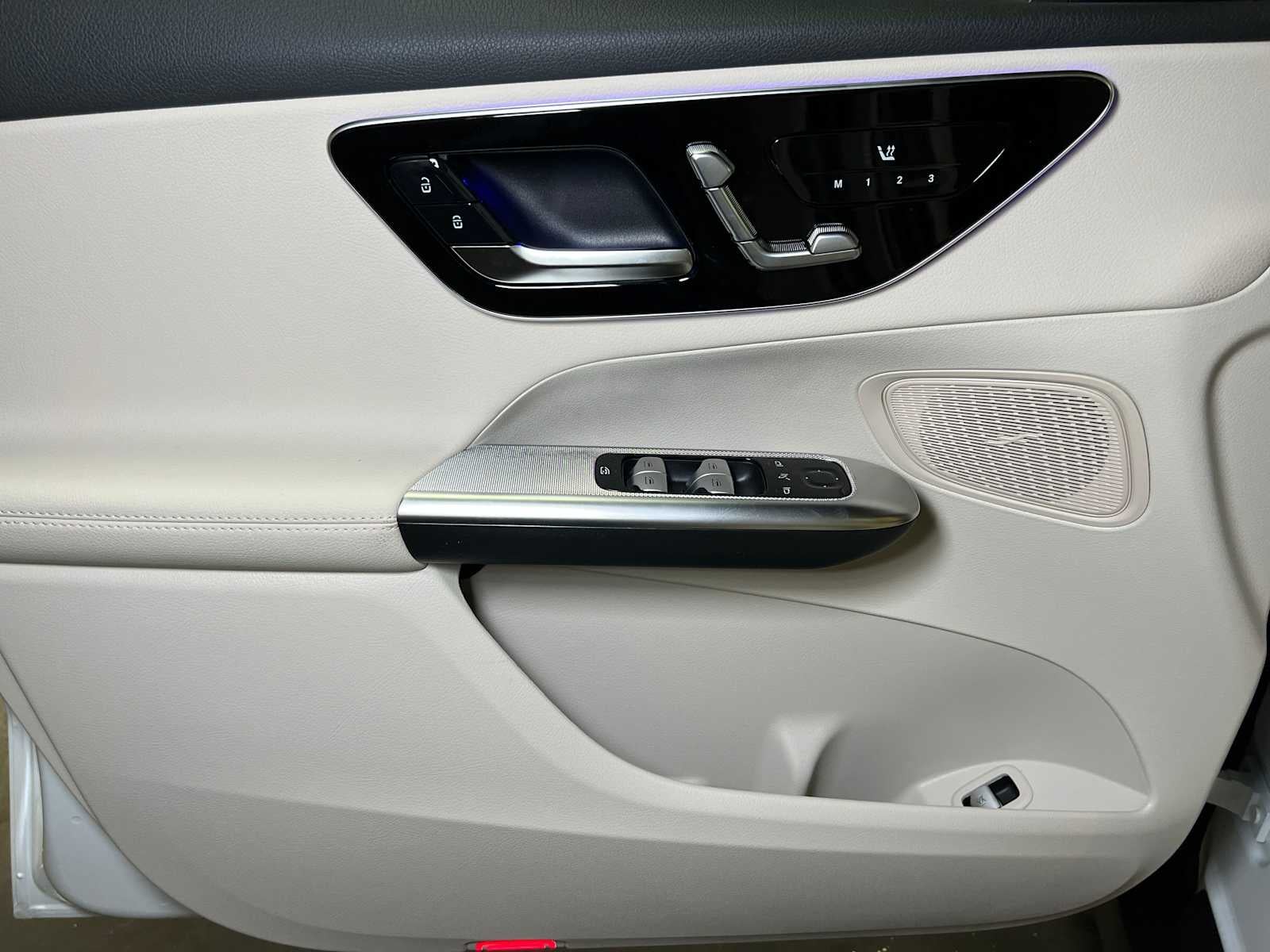 2025 Mercedes-Benz GLC GLC 300