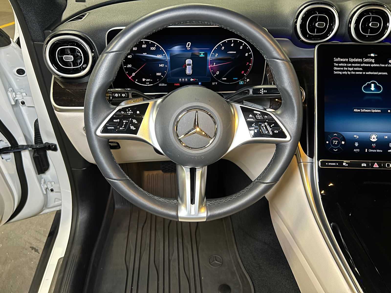 2025 Mercedes-Benz GLC GLC 300