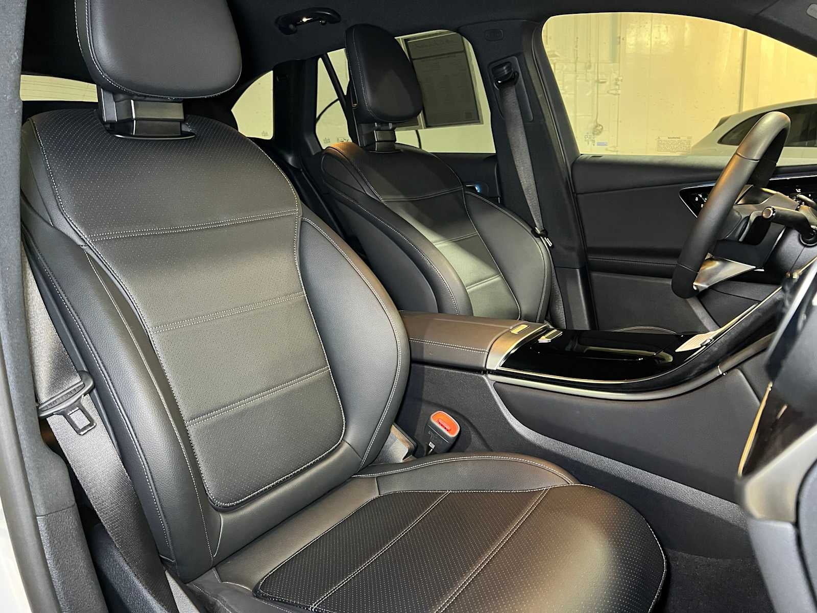 2025 Mercedes-Benz GLC GLC 300