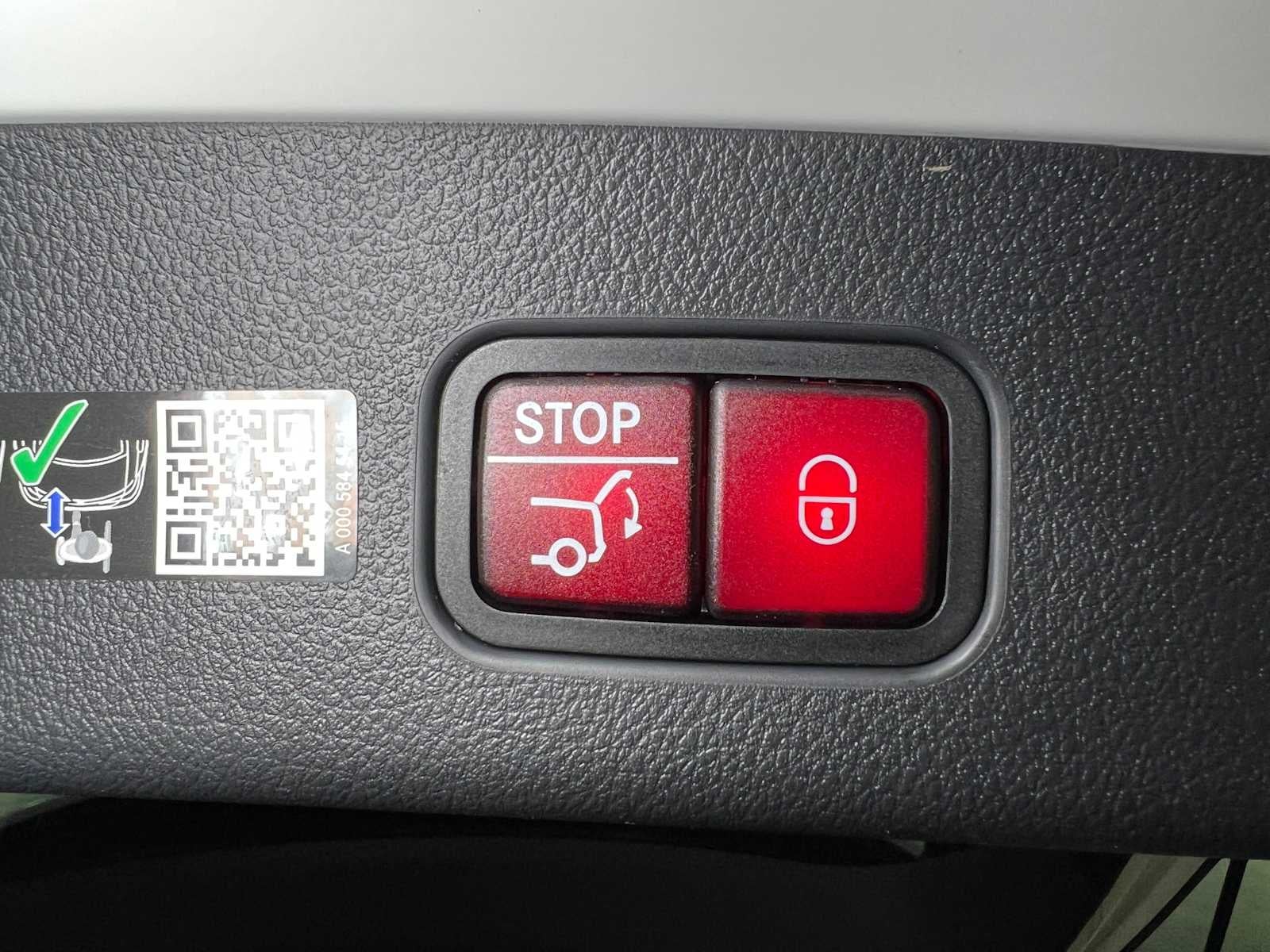 2025 Mercedes-Benz GLC GLC 300