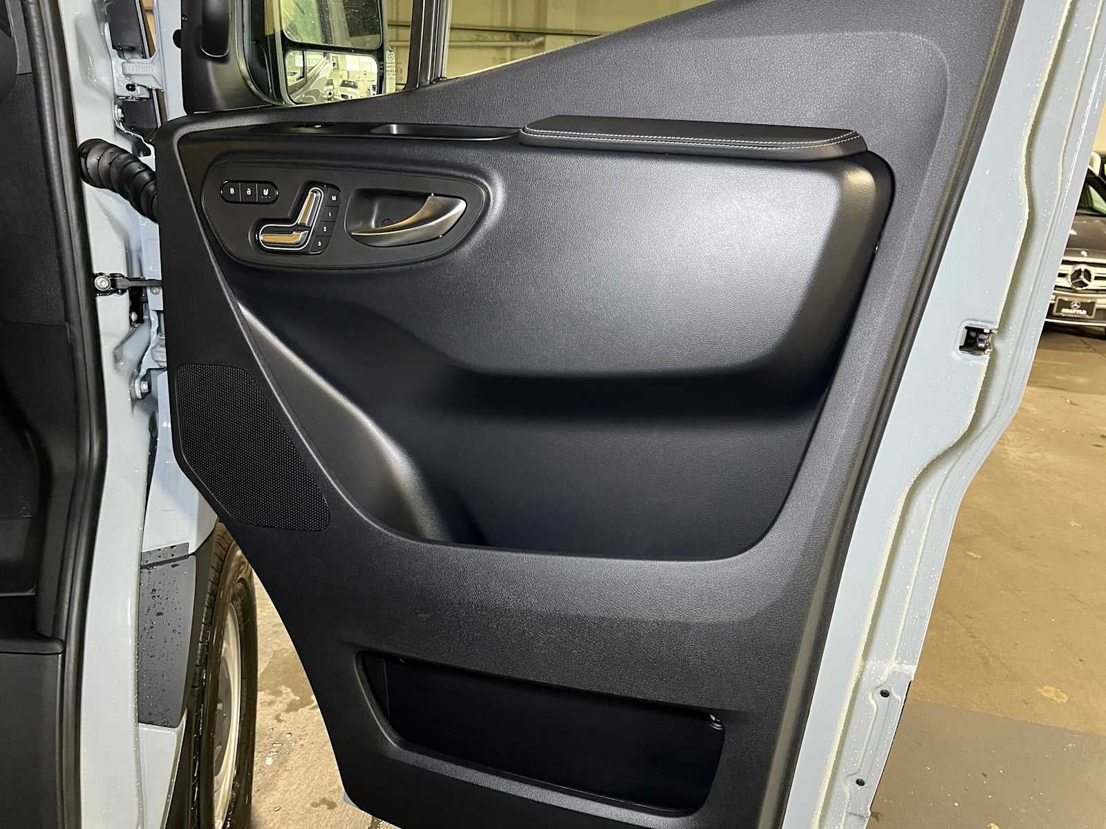 2026 Mercedes-Benz Sprinter 2500 Standard Roof I4 Diesel HO 144" AWD