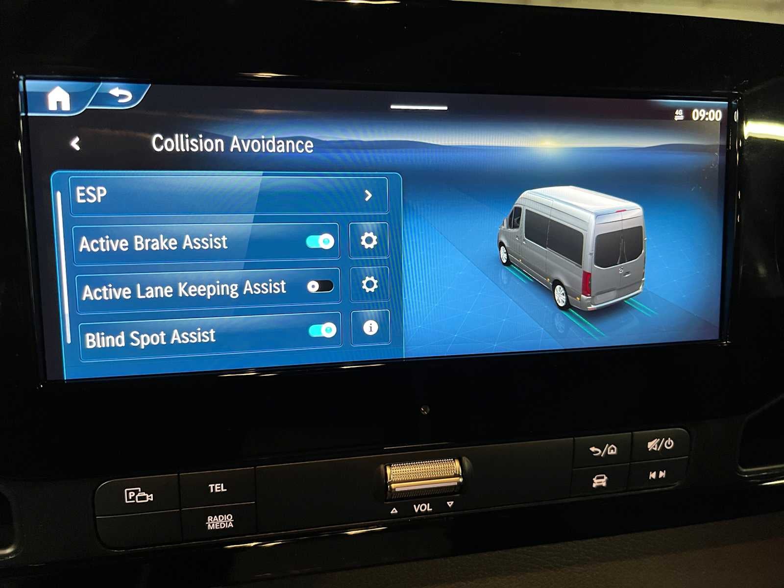 2026 Mercedes-Benz Sprinter 2500 Standard Roof I4 Diesel HO 144" AWD