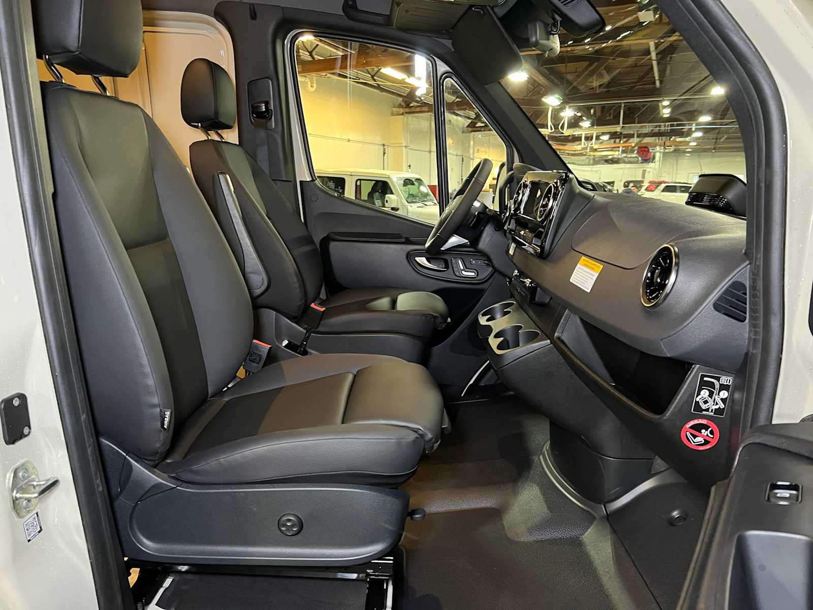 2026 Mercedes-Benz Sprinter 2500 Standard Roof I4 Diesel HO 144" AWD