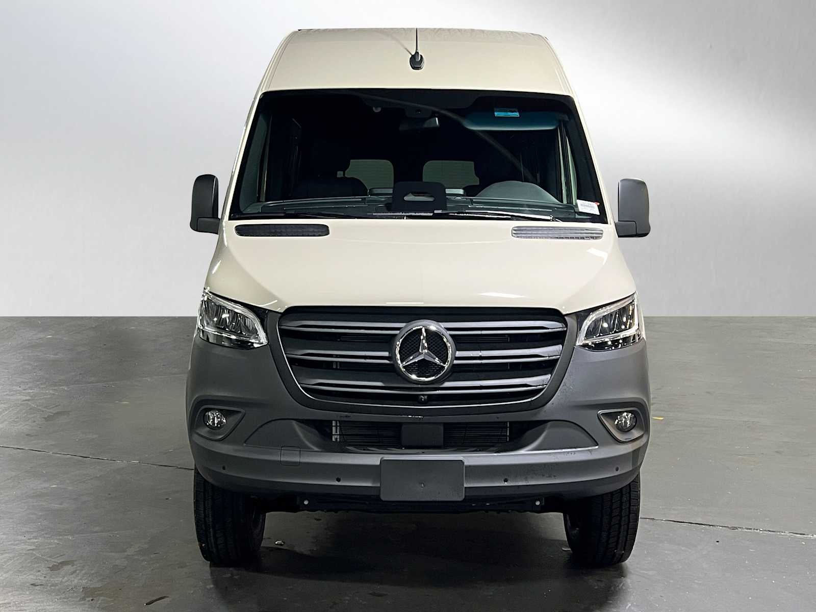 2026 Mercedes-Benz Sprinter 2500 Standard Roof I4 Diesel HO 144" AWD