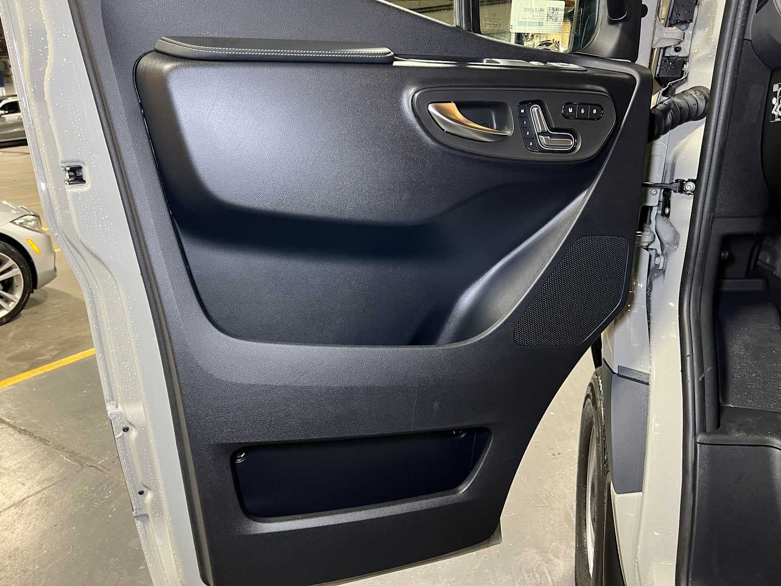 2026 Mercedes-Benz Sprinter 2500 Standard Roof I4 Diesel HO 144" AWD