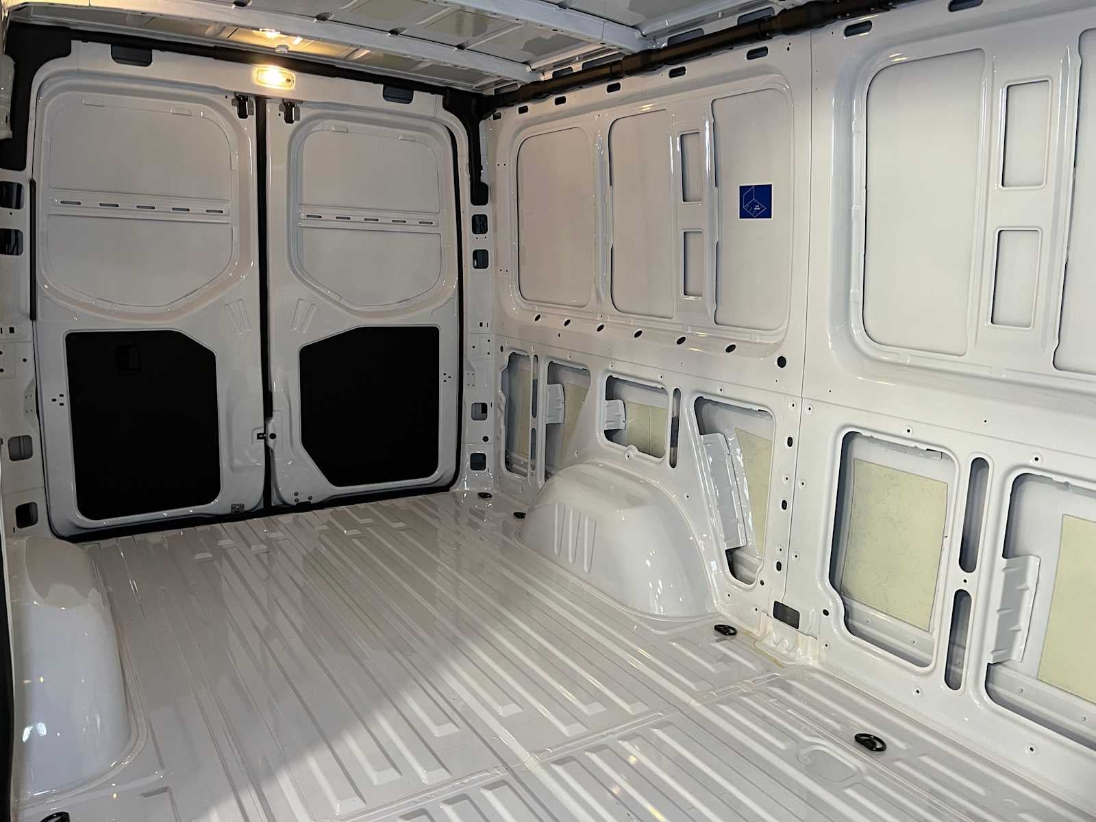 2025 Mercedes-Benz Sprinter 2500 Standard Roof I4 Diesel 144" RWD