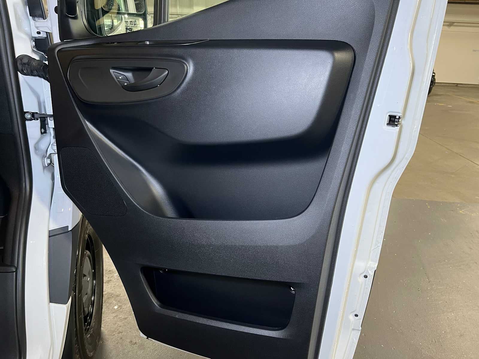 2025 Mercedes-Benz Sprinter 2500 Standard Roof I4 Diesel 144" RWD