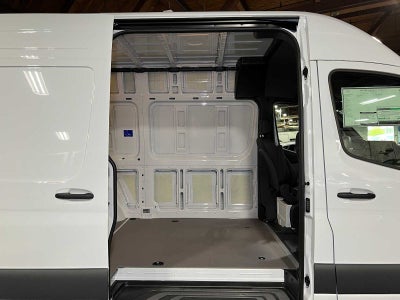 2025 Mercedes-Benz Sprinter 2500 Standard Roof I4 Diesel 144" RWD