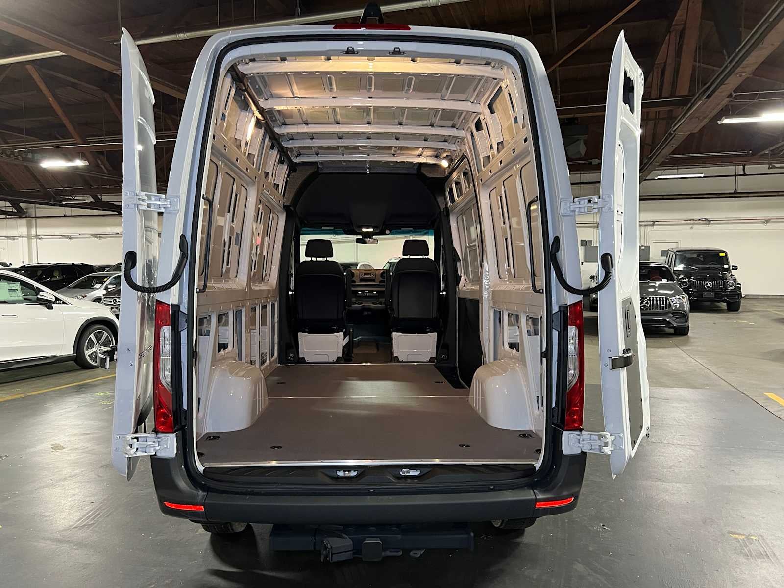 2025 Mercedes-Benz Sprinter 2500 Standard Roof I4 Diesel 144" RWD