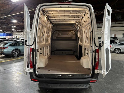 2026 Mercedes-Benz Sprinter 2500 Standard Roof I4 Diesel 144" RWD