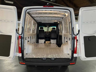 2025 Mercedes-Benz Sprinter 2500 Standard Roof I4 Diesel 144" RWD