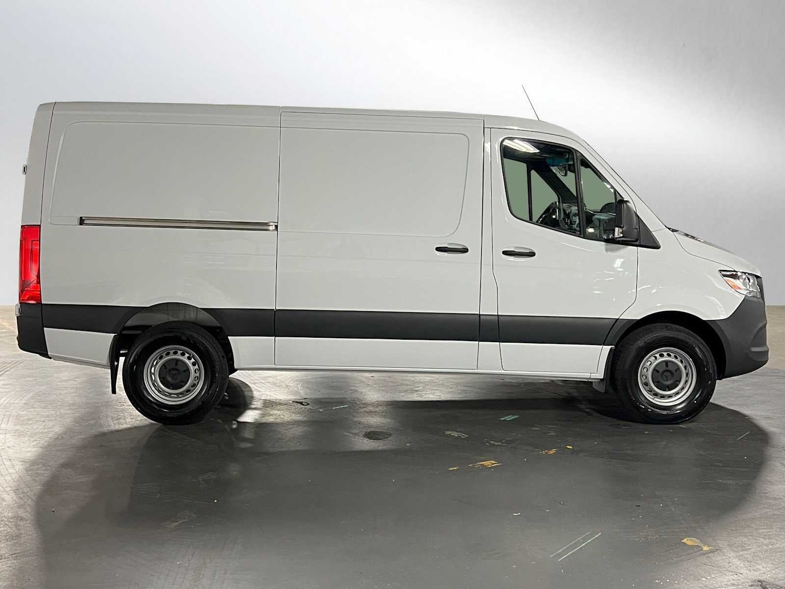 2025 Mercedes-Benz Sprinter 2500 Standard Roof I4 Diesel 144" RWD