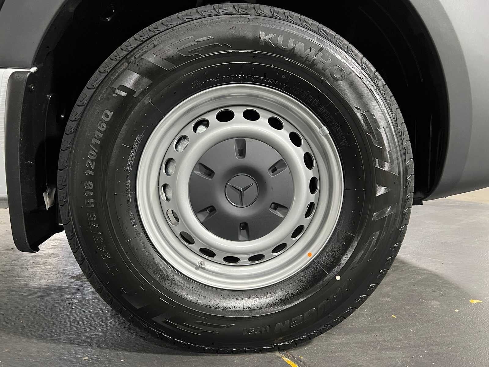 2025 Mercedes-Benz Sprinter 2500 Standard Roof I4 Diesel 144" RWD