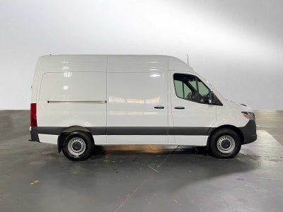 2025 Mercedes-Benz Sprinter 2500 Standard Roof I4 Diesel 144" RWD