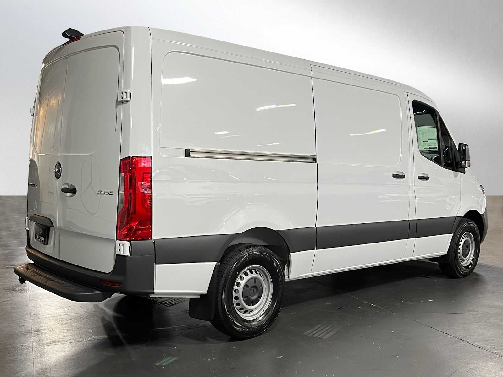 2025 Mercedes-Benz Sprinter 2500 Standard Roof I4 Diesel 144" RWD