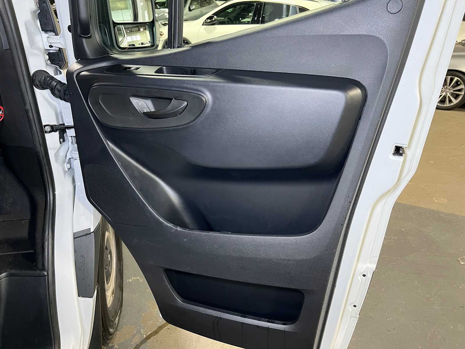 2025 Mercedes-Benz Sprinter 2500 Standard Roof I4 Diesel 144" RWD