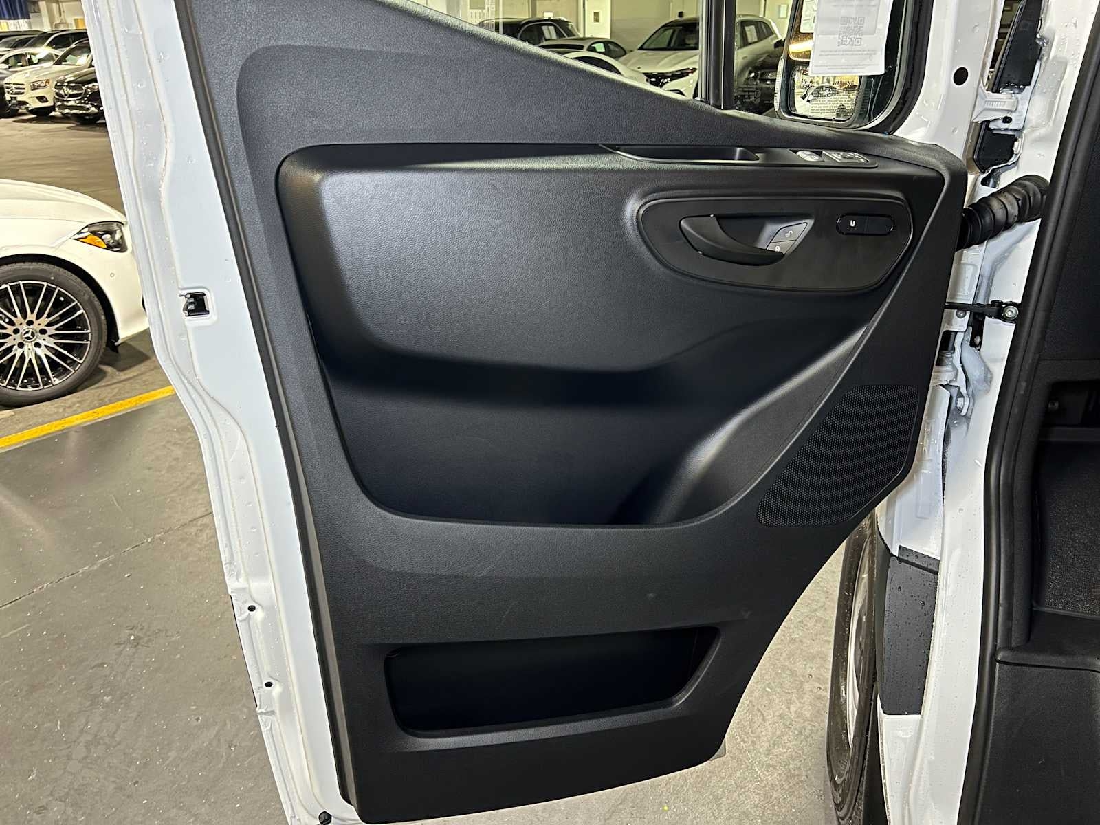 2025 Mercedes-Benz Sprinter 2500 Standard Roof I4 Diesel 144" RWD