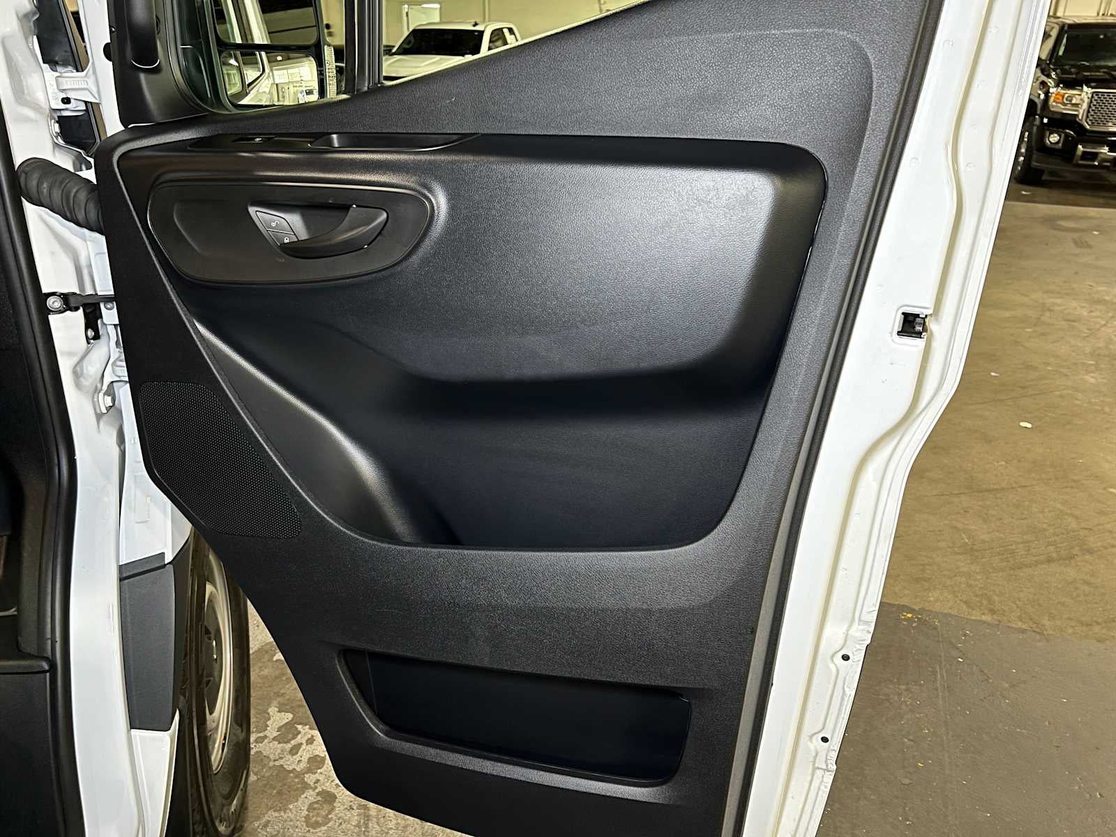 2025 Mercedes-Benz Sprinter 2500 Standard Roof I4 Diesel 144" RWD