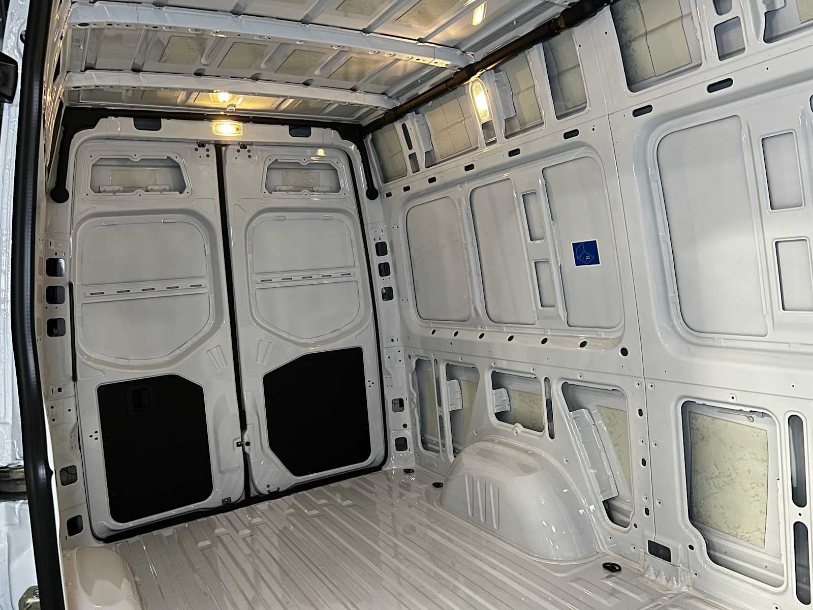 2025 Mercedes-Benz Sprinter 2500 Standard Roof I4 Diesel 144" RWD