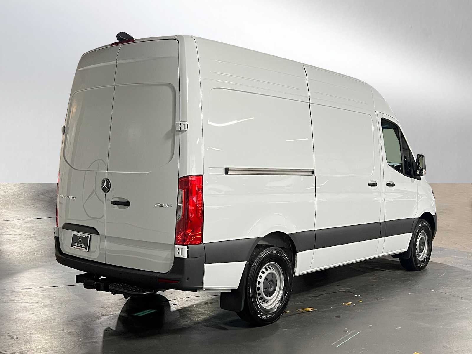 2025 Mercedes-Benz Sprinter 2500 Standard Roof I4 Diesel 144" RWD