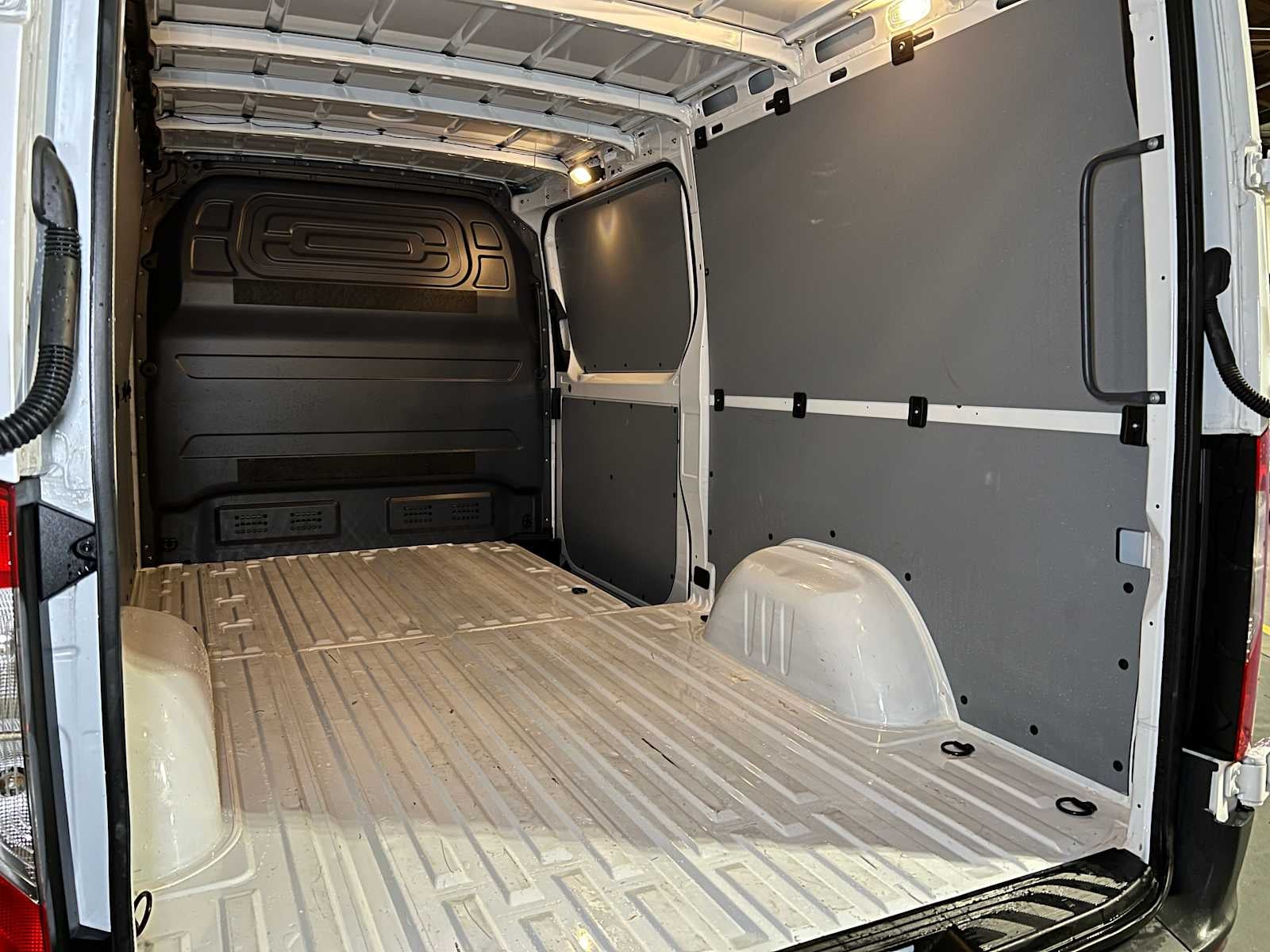 2025 Mercedes-Benz Sprinter 2500 Standard Roof I4 Diesel 144" RWD