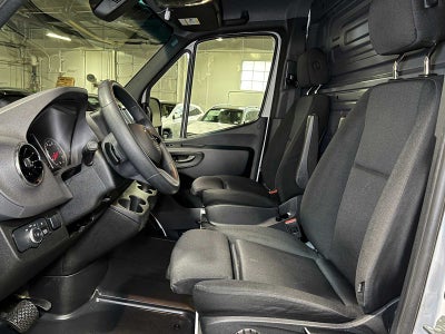 2025 Mercedes-Benz Sprinter 2500 Standard Roof I4 Diesel 144" RWD