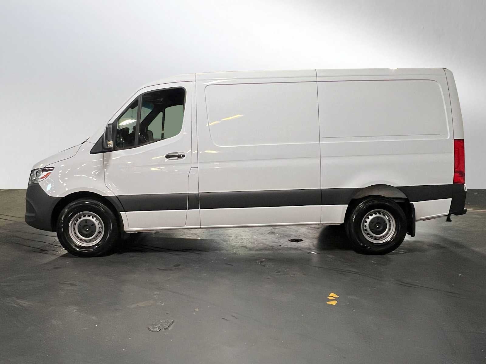 2025 Mercedes-Benz Sprinter 2500 Standard Roof I4 Diesel 144" RWD