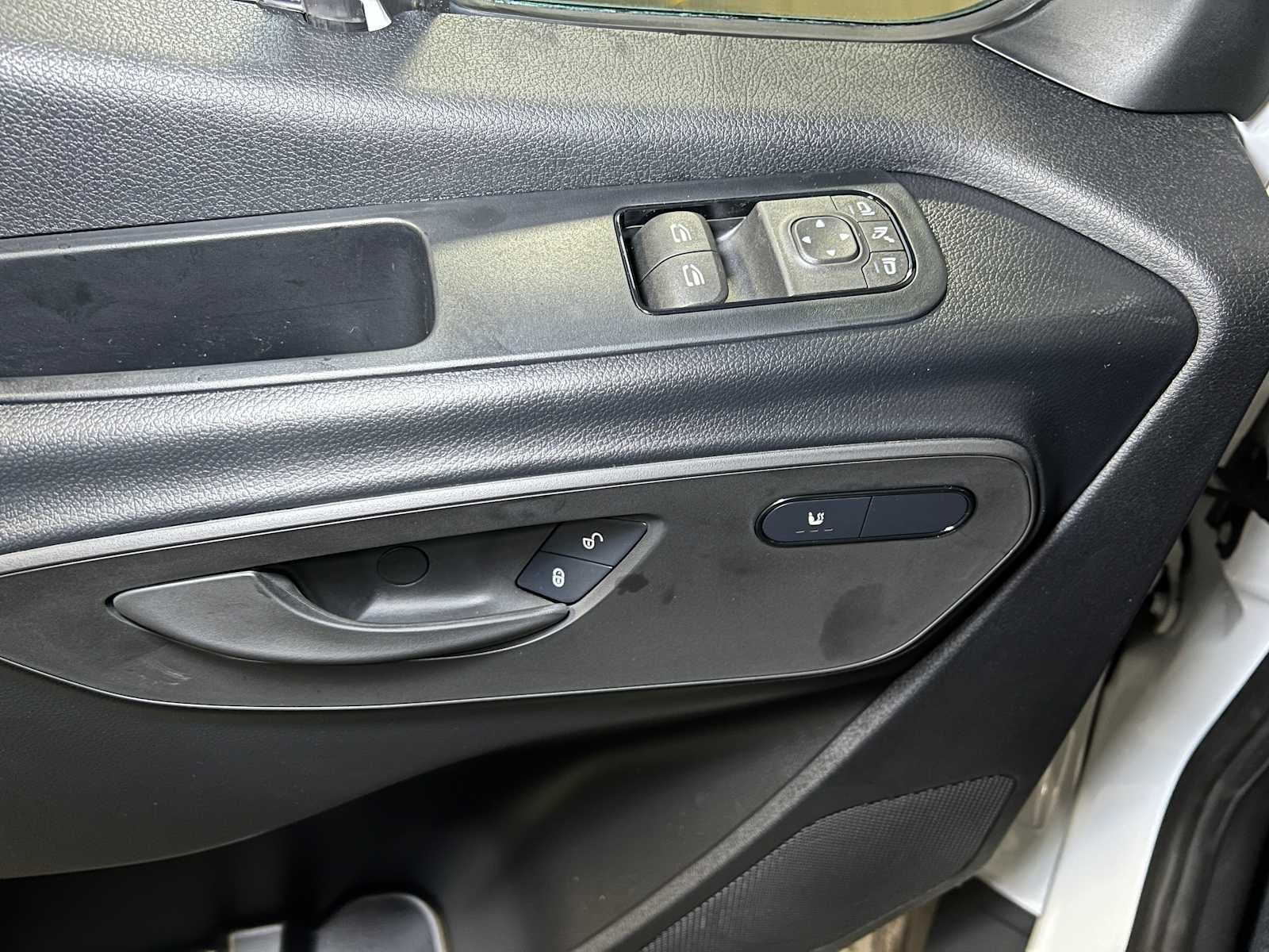 2026 Mercedes-Benz Sprinter 2500 Standard Roof I4 Diesel 144" RWD