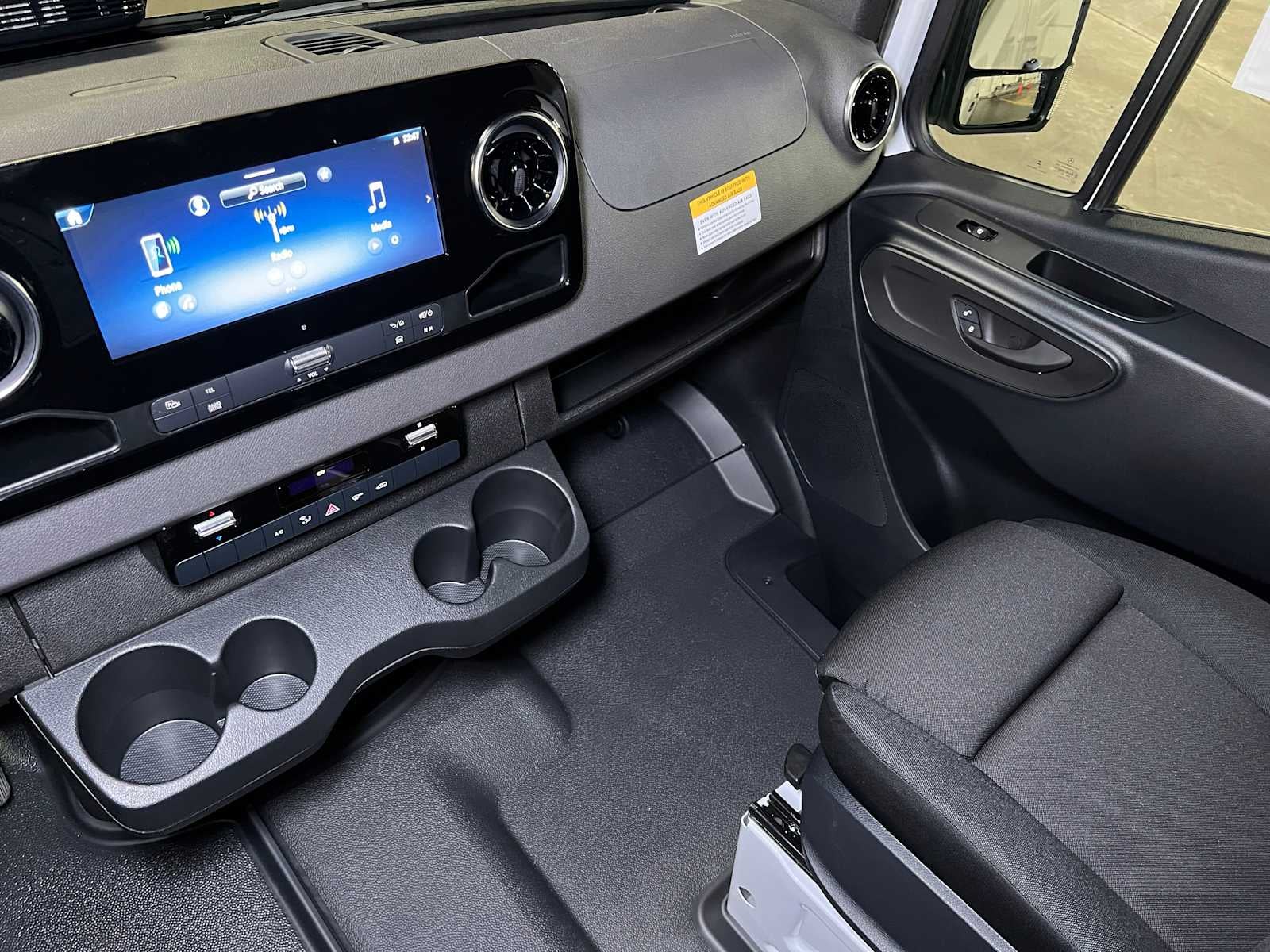 2025 Mercedes-Benz Sprinter 2500 High Roof I4 Diesel 170" RWD