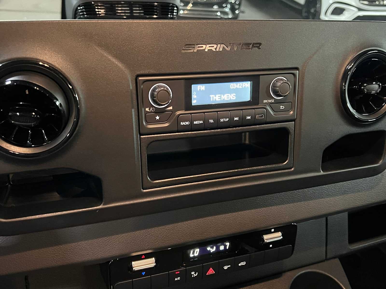 2025 Mercedes-Benz Sprinter 2500 Standard Roof I4 Diesel HO 144" RWD