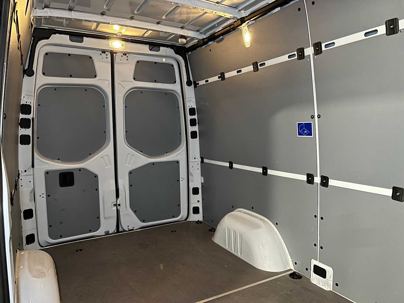 2025 Mercedes-Benz Sprinter 2500 Standard Roof I4 Diesel HO 144" RWD