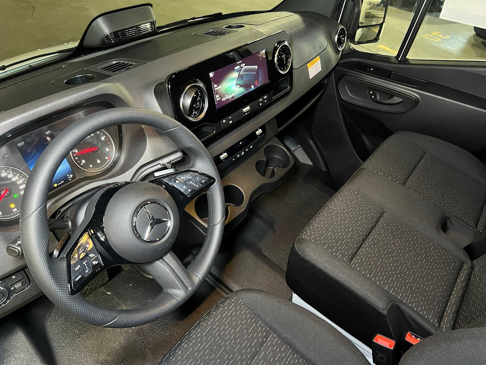 2026 Mercedes-Benz Sprinter 2500 Standard Roof I4 Diesel HO 144" RWD