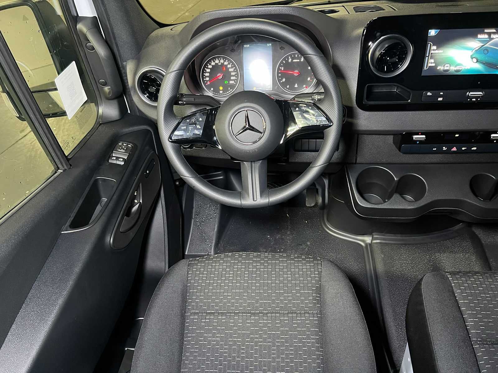 2026 Mercedes-Benz Sprinter 2500 Standard Roof I4 Diesel HO 144" RWD