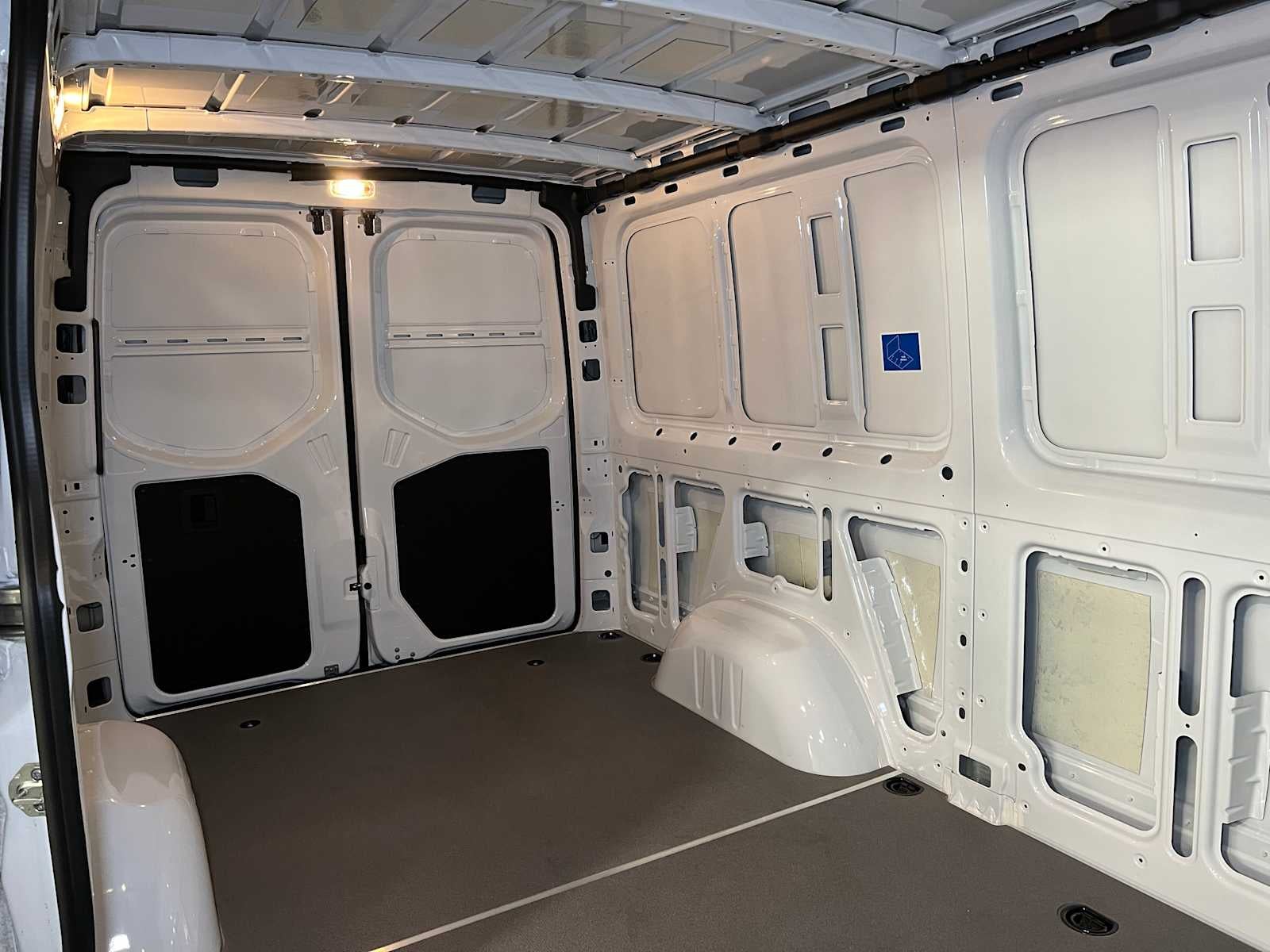 2025 Mercedes-Benz Sprinter 2500 Standard Roof I4 Diesel HO 144" RWD